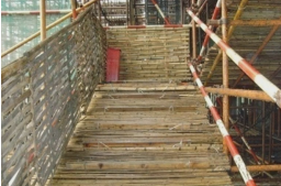 二級(jí)建造師考試建筑工程施工安全管理：洞口、臨邊防護(hù)
