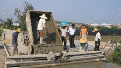 二級建造師考試市政實(shí)務(wù)知識點(diǎn)：混凝土面板模板、鋼筋安裝、攤鋪與振動